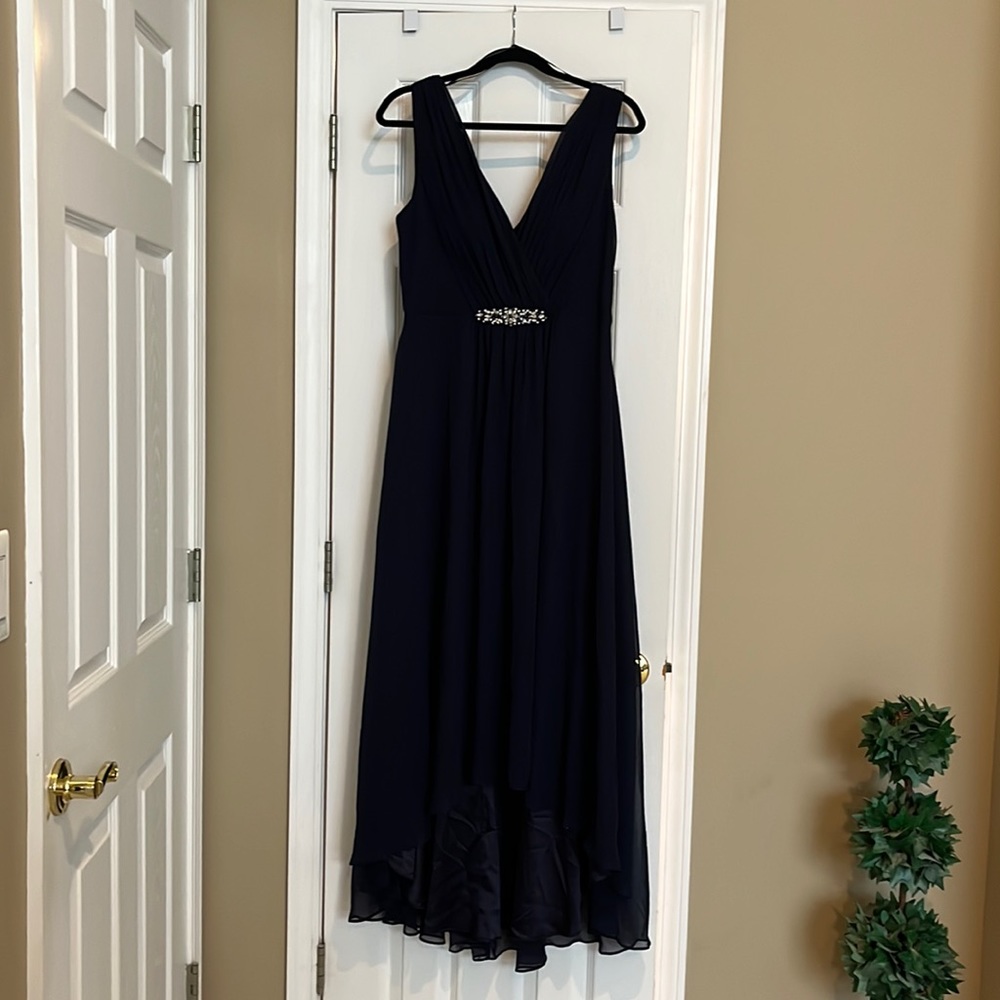 Chiffon Hilow dress beautiful for any occasion new without tags, never worn